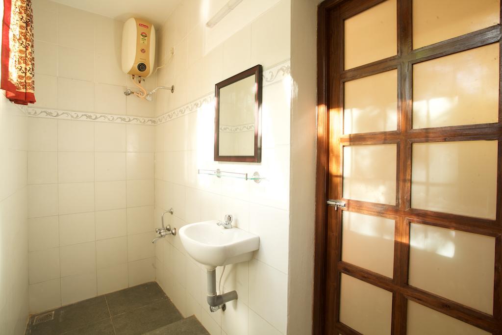 The Annex, Isai Ambalam Guest House Auroville Kültér fotó